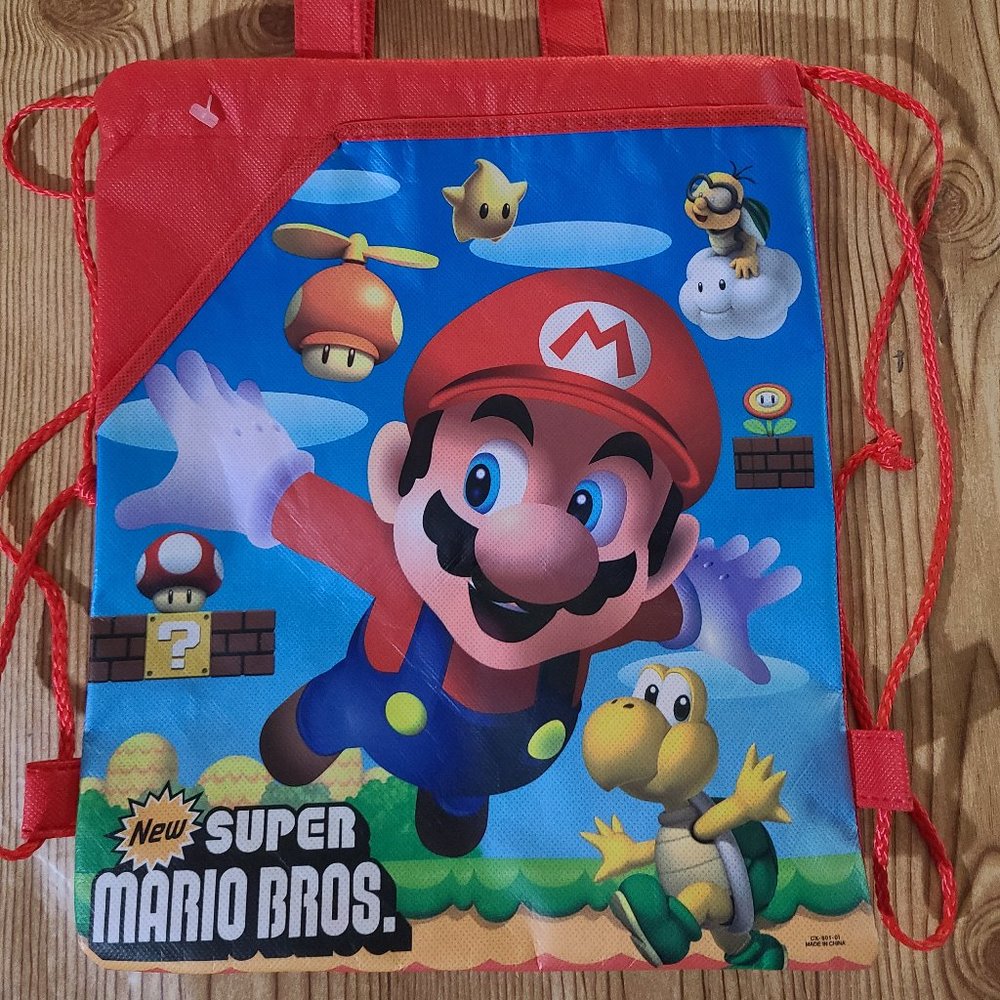 New Super Mario Brothers collectible String bag (AS IS)